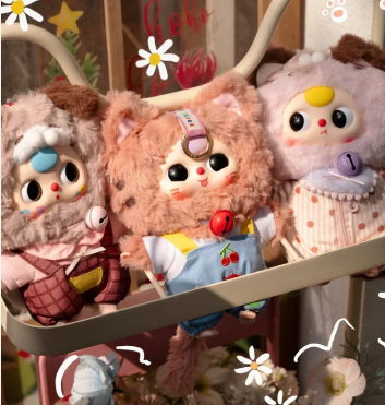 Baby Three Kitten Wardrobe Plush toy doll